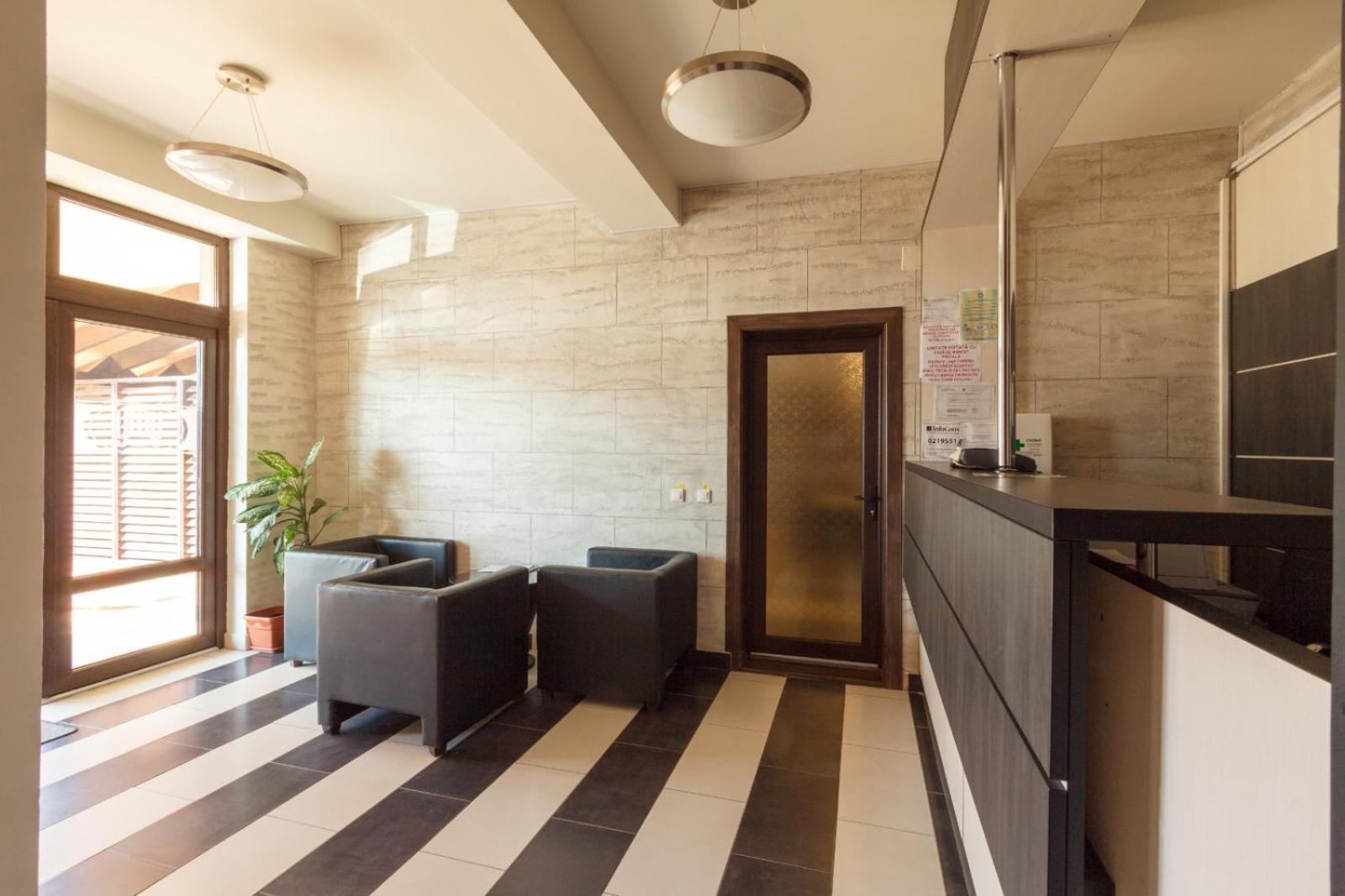 Ymy Hotels Târgu Jiu المظهر الخارجي الصورة