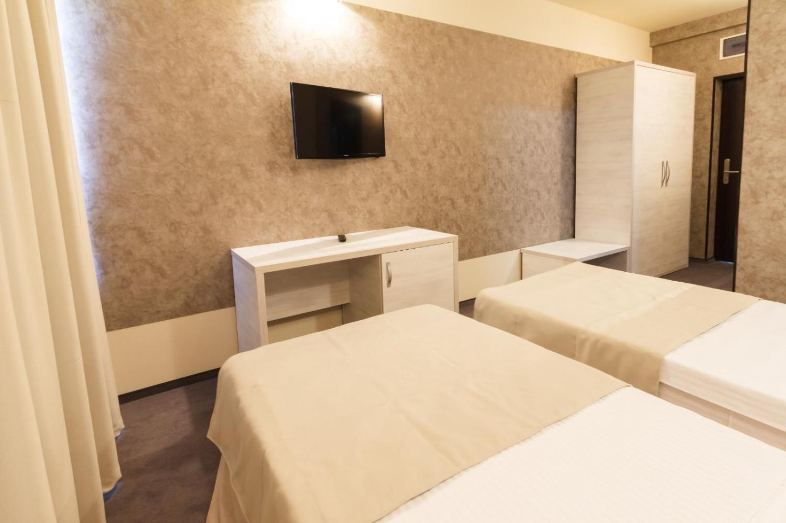 Ymy Hotels Târgu Jiu المظهر الخارجي الصورة