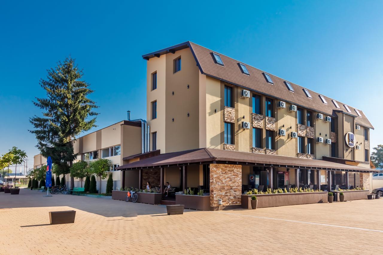 Ymy Hotels Târgu Jiu المظهر الخارجي الصورة
