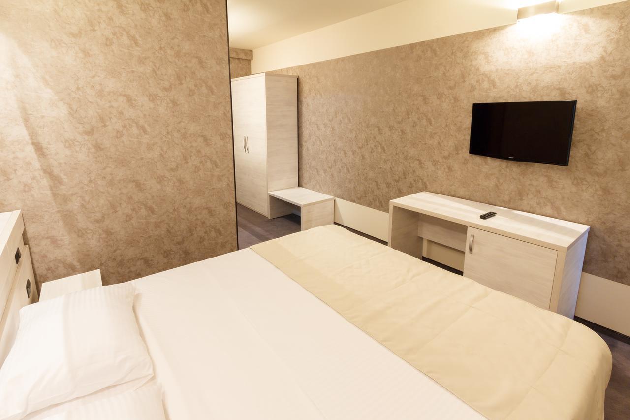 Ymy Hotels Târgu Jiu المظهر الخارجي الصورة