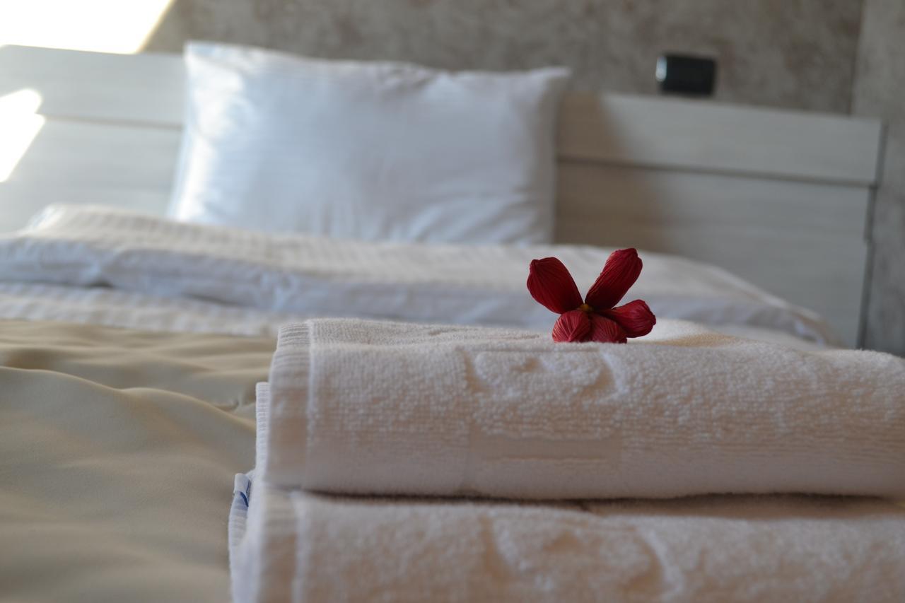 Ymy Hotels Târgu Jiu المظهر الخارجي الصورة